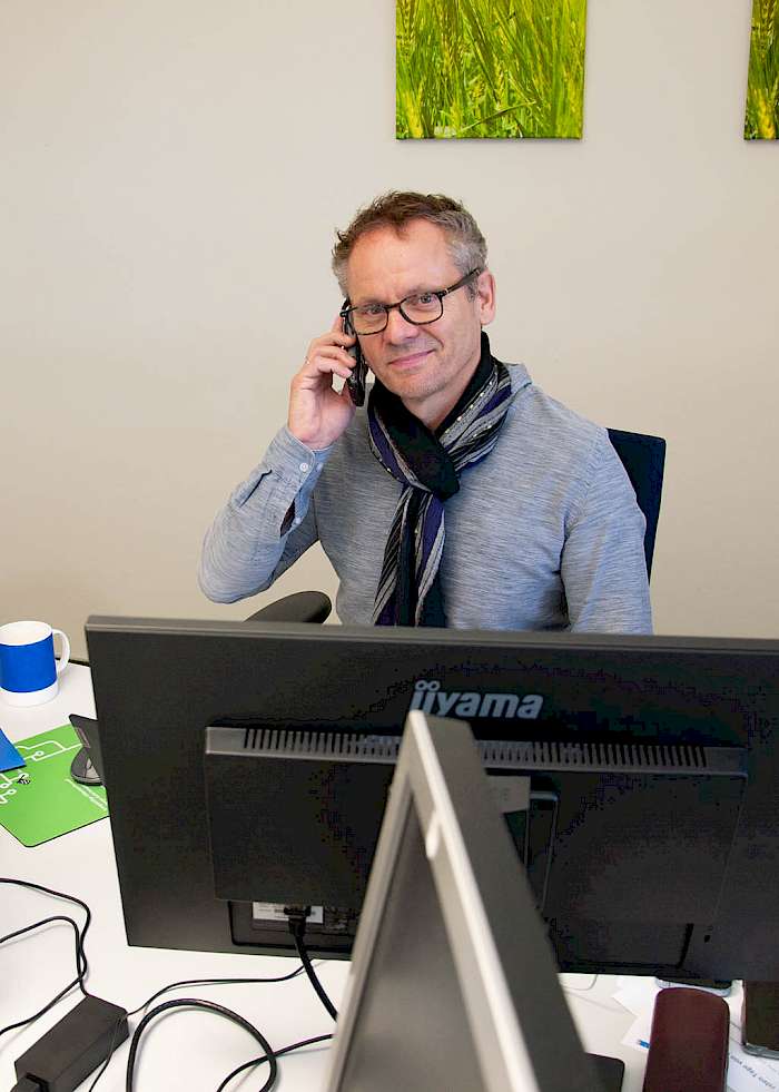 Peter Langs arbeitet sich in IPMpro ein